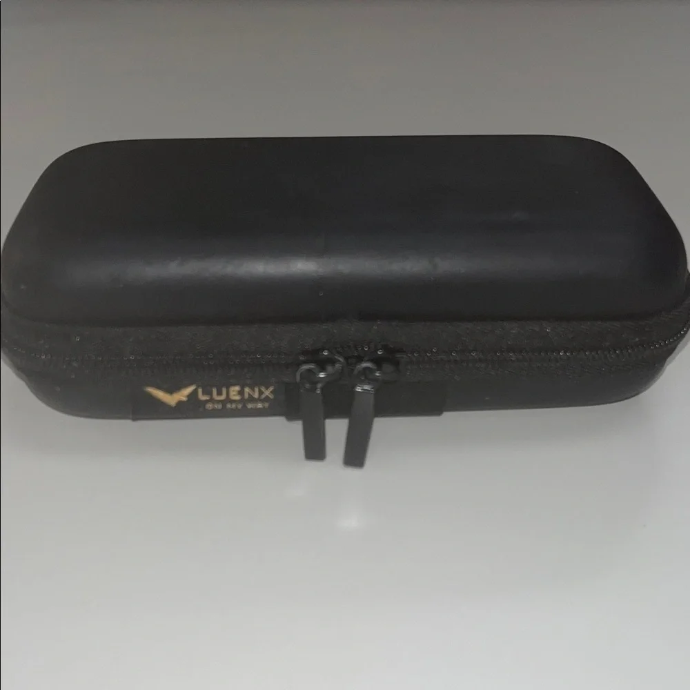 Luenx Black hard zip up Sunglasses Case with inside netting / preowned